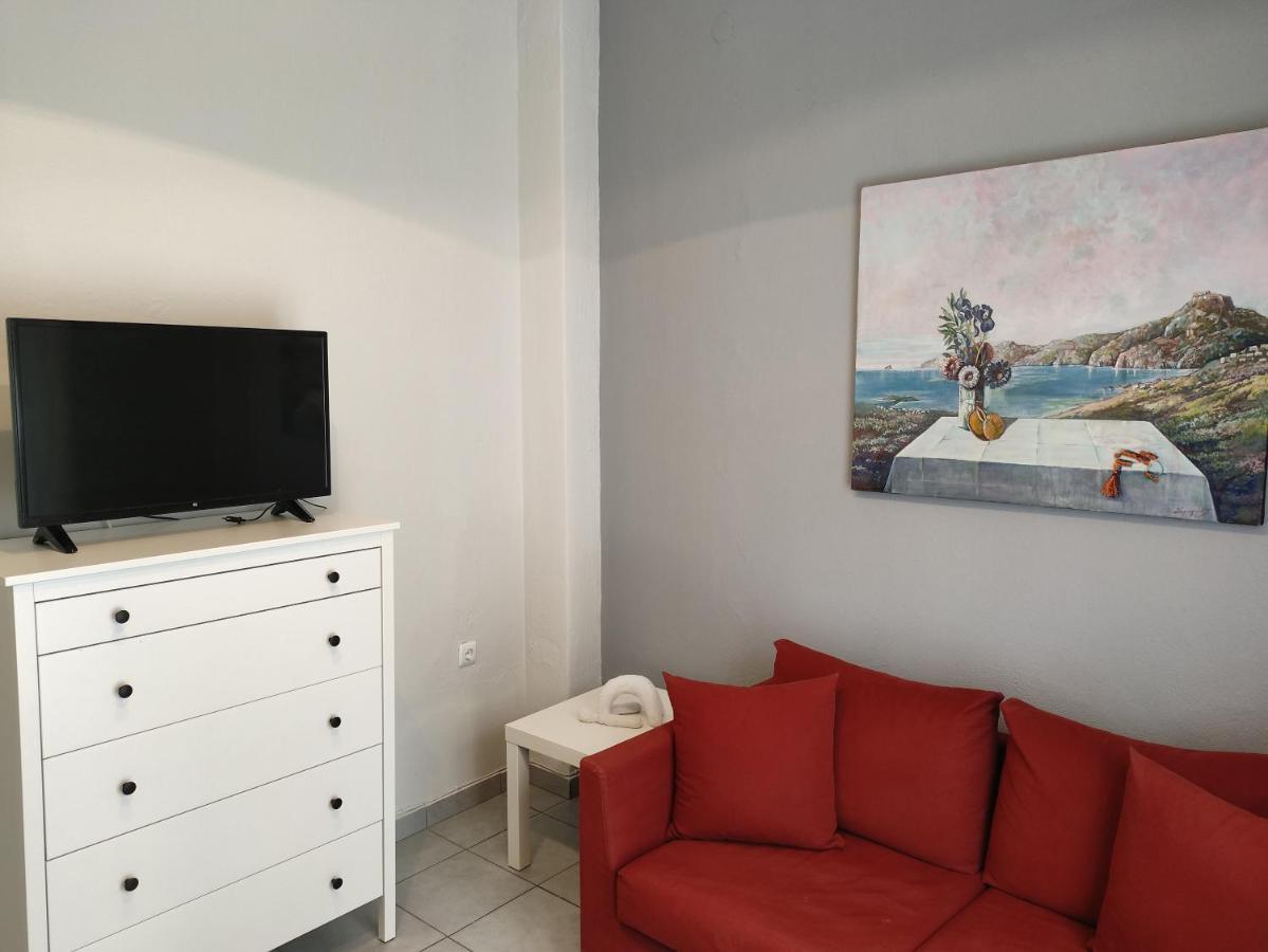 A&B Apartment Néoi Epivátai Luaran gambar