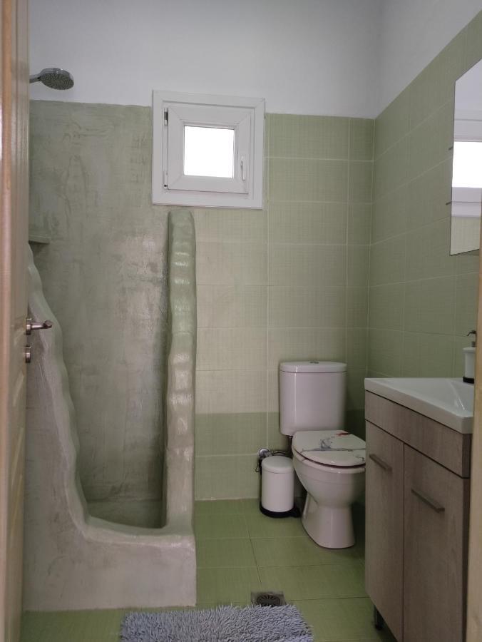 A&B Apartment Néoi Epivátai Luaran gambar