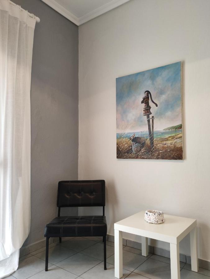 A&B Apartment Néoi Epivátai Luaran gambar