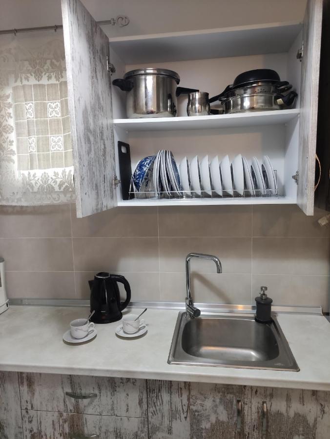 A&B Apartment Néoi Epivátai Luaran gambar
